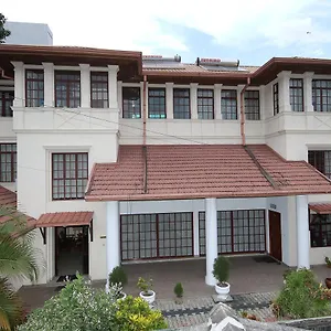 *** Guest house King Of Sri Lanka